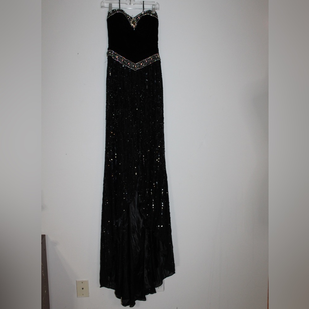 Stunning black formal